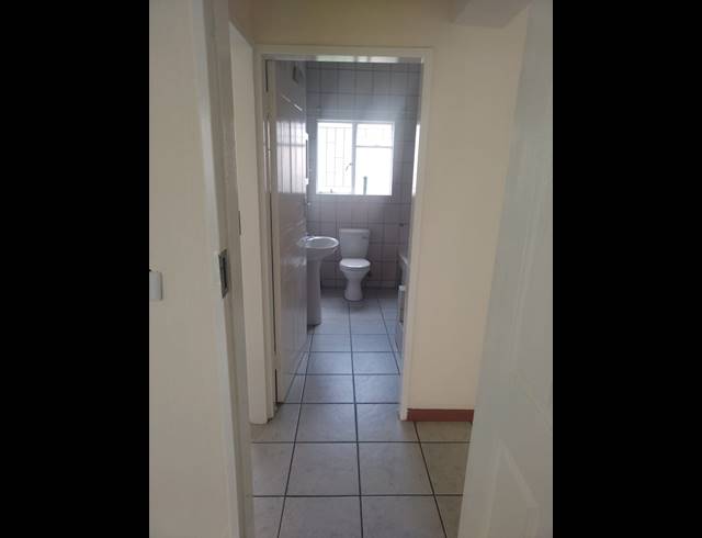 2 BEDROOM APARTMENT FOR SALE IN COMET